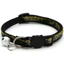 Collar ajustable para gatos con cascabel y diseño colorido